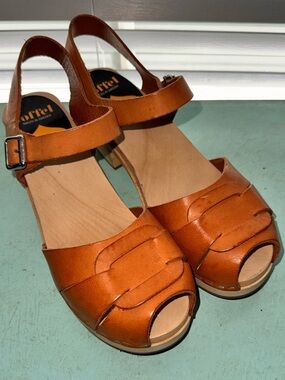 Swedish Hasbeens Cognac Leather Peep-Toe Slingback Sandals